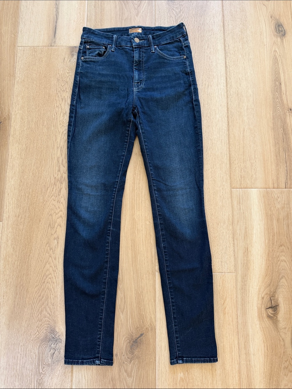 MOTHER High-Waisted Looker Jeans in Dark Blue